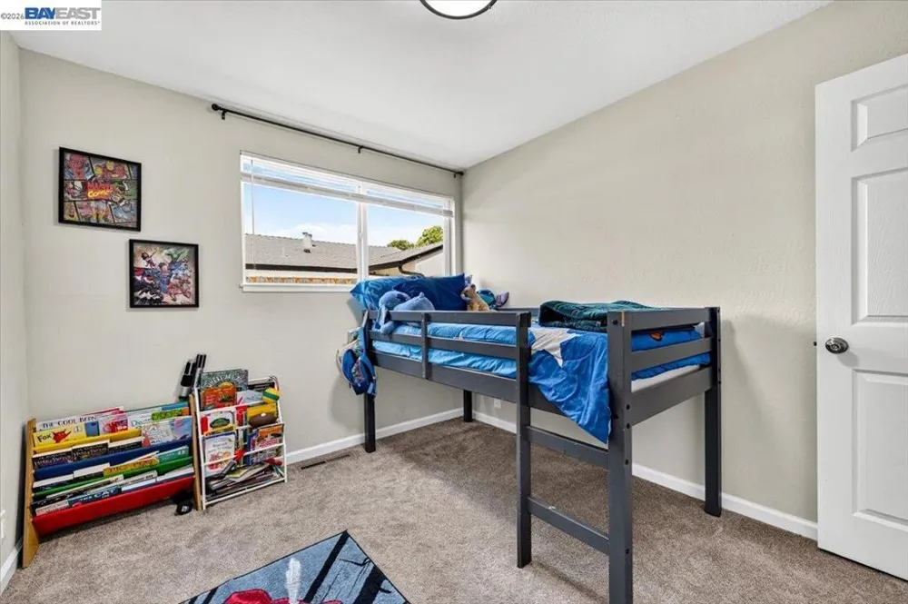982 Ventura Ave Livermore, CA 94551