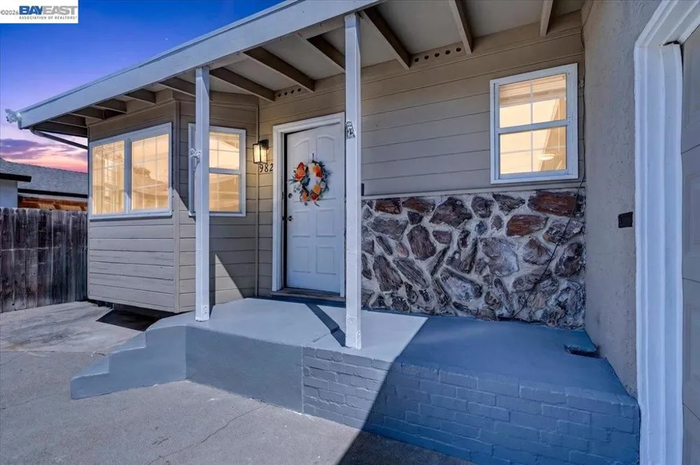 982 Ventura Ave Livermore, CA 94551