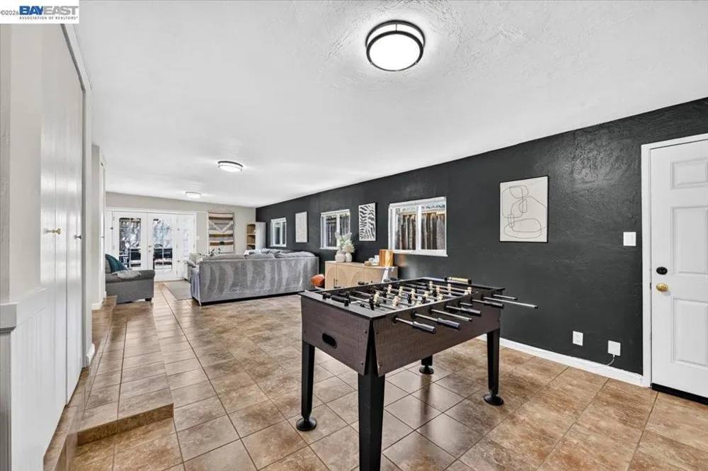 982 Ventura Ave Livermore, CA 94551