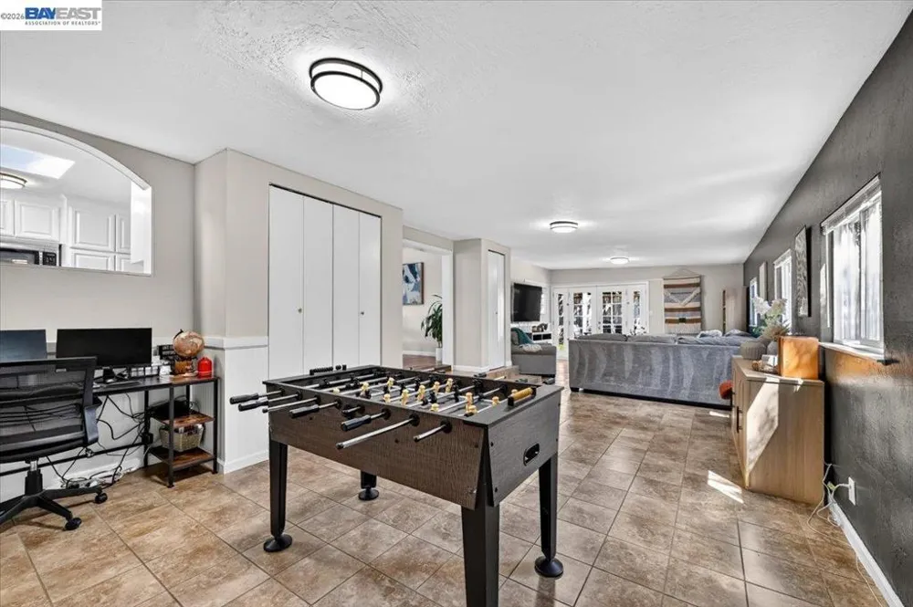 982 Ventura Ave Livermore, CA 94551
