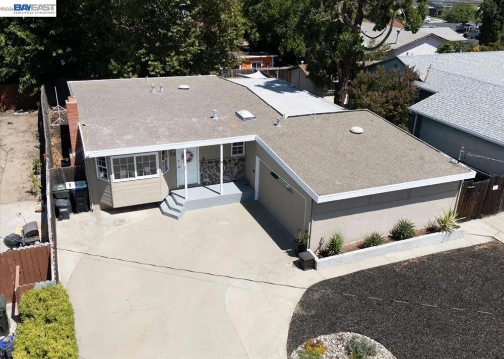 982 Ventura Ave Livermore, CA 94551