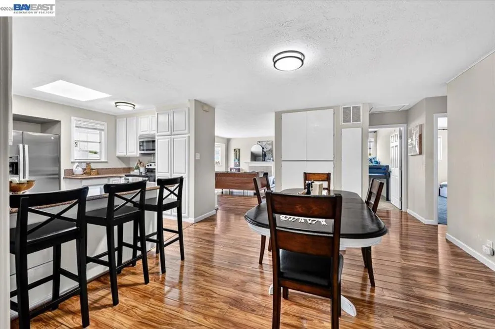 982 Ventura Ave Livermore, CA 94551