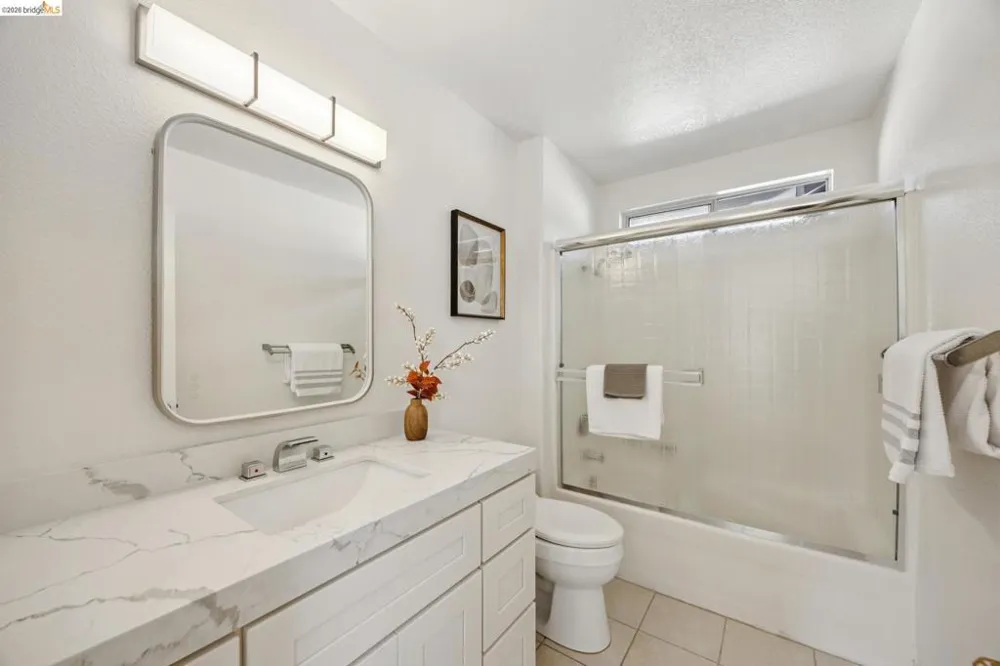 65 Seagull Dr Richmond, CA 94804