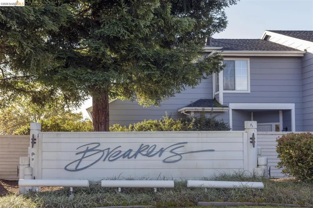 65 Seagull Dr Richmond, CA 94804