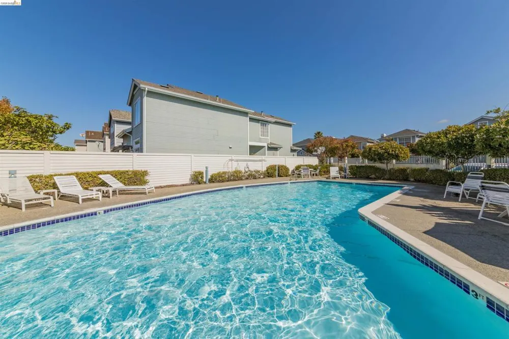 65 Seagull Dr Richmond, CA 94804
