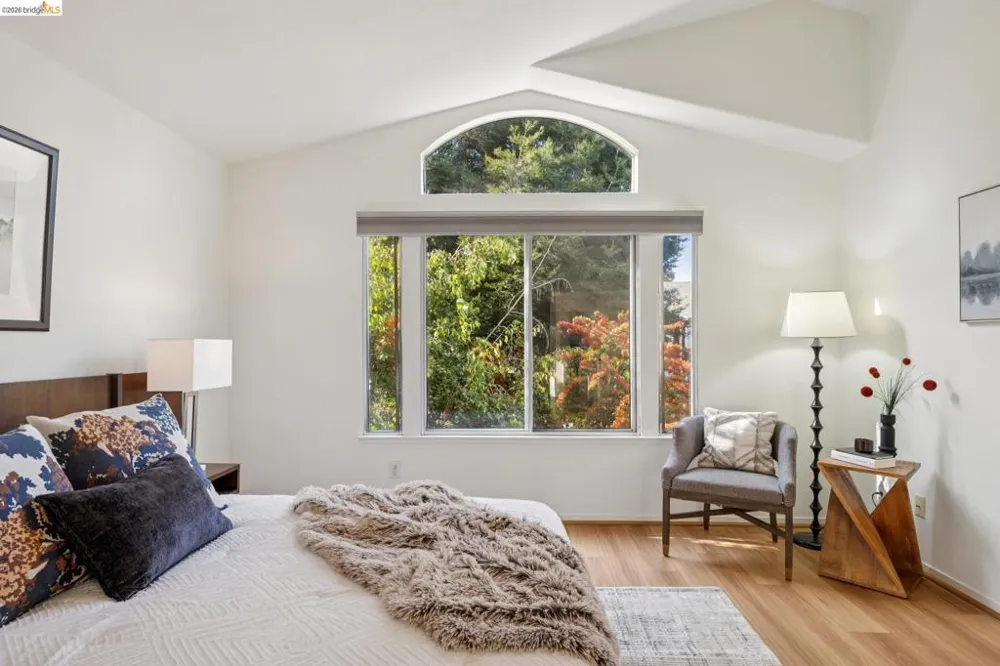 65 Seagull Dr Richmond, CA 94804