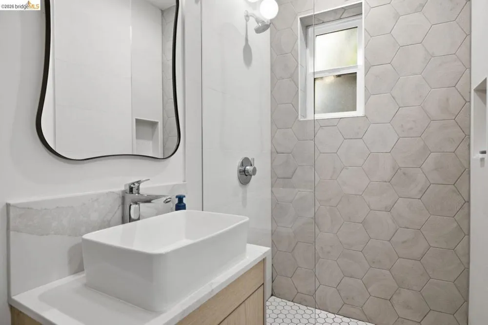 1519 Fairview St #2 Berkeley, CA 94703
