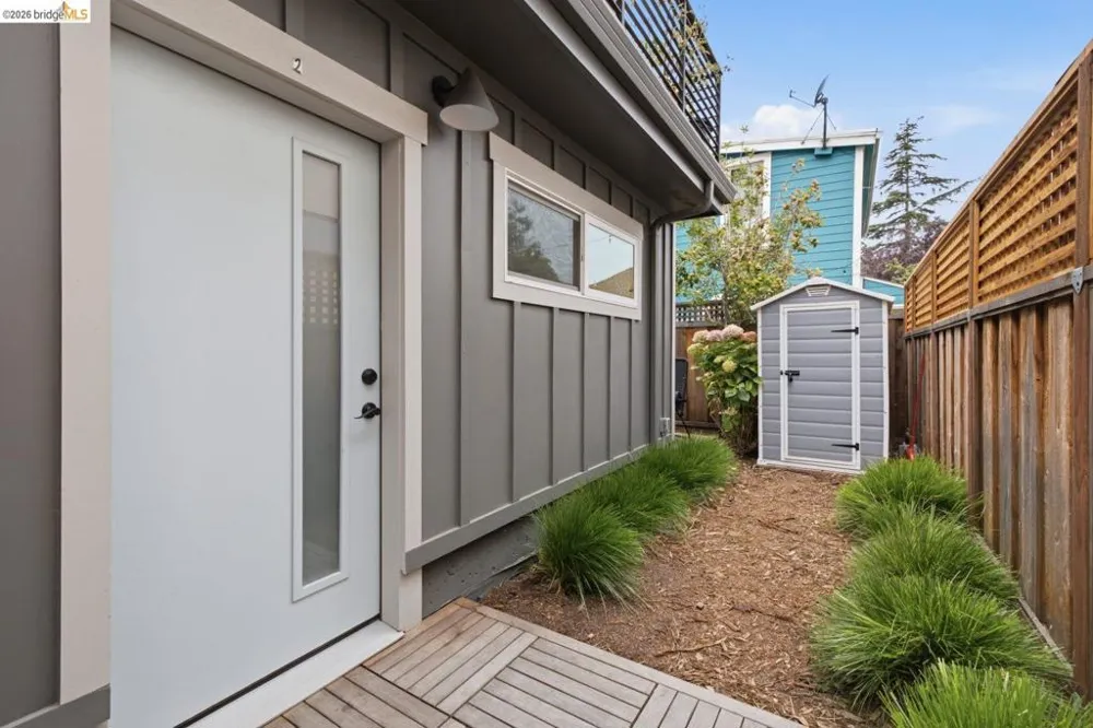 1519 Fairview St #2 Berkeley, CA 94703