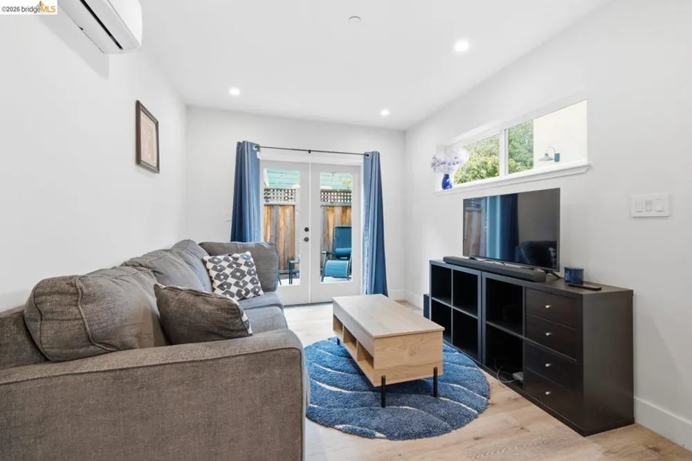 1519 Fairview St #2 Berkeley, CA 94703