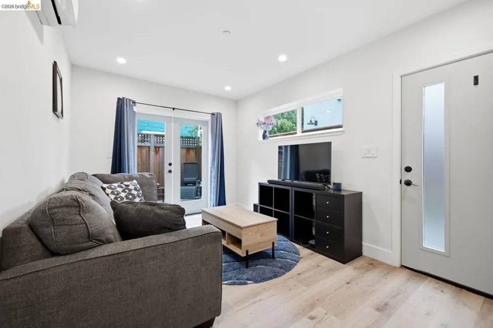 1519 Fairview St #2 Berkeley, CA 94703