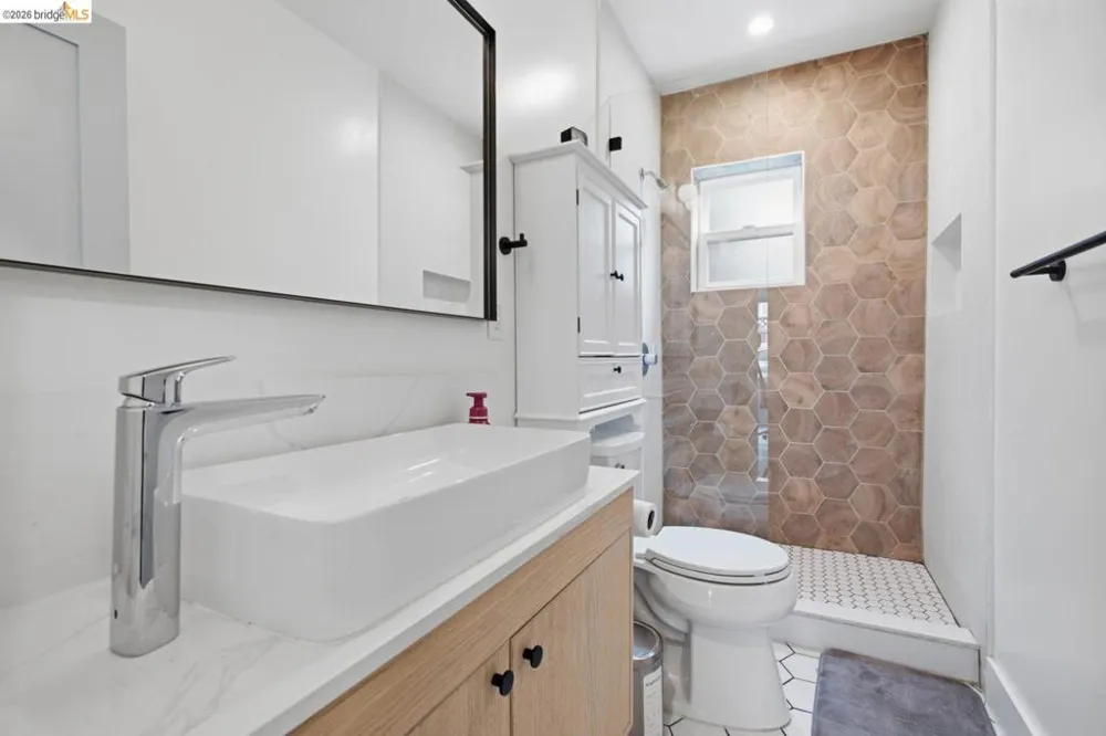 1519 Fairview St #2 Berkeley, CA 94703