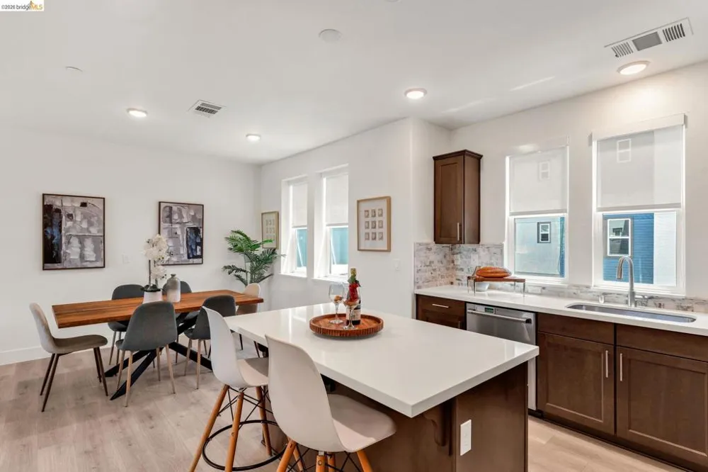 820 E Duane Ave #5 Sunnyvale, CA 94085