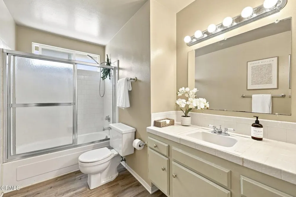2206 Derby Street Camarillo, CA 93010