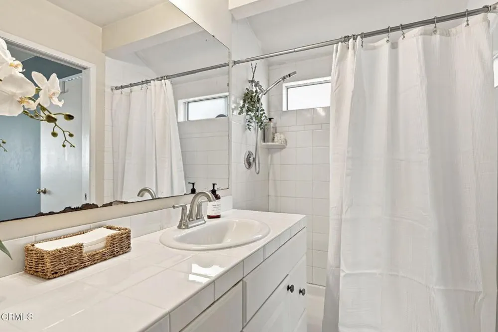2206 Derby Street Camarillo, CA 93010