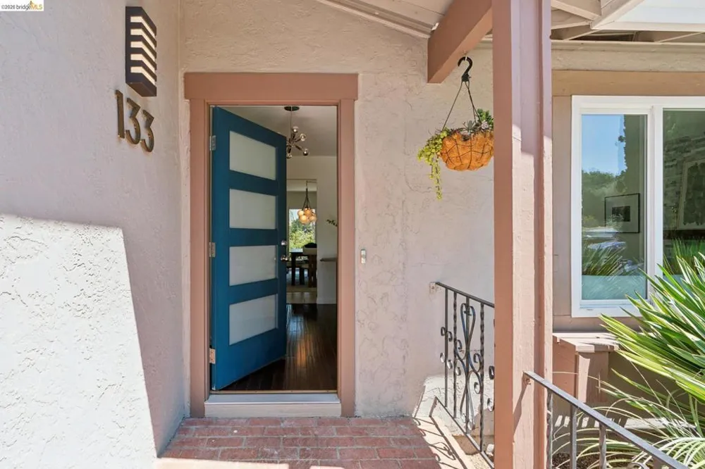 133 Aster CT Hercules, CA 94547