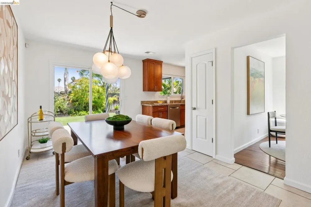 133 Aster CT Hercules, CA 94547