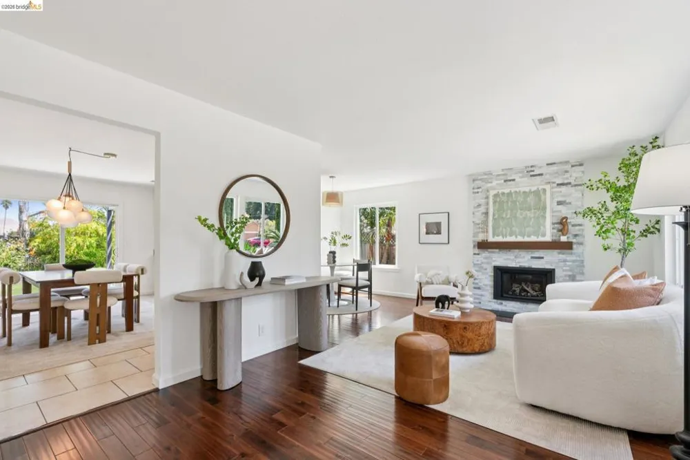 133 Aster CT Hercules, CA 94547