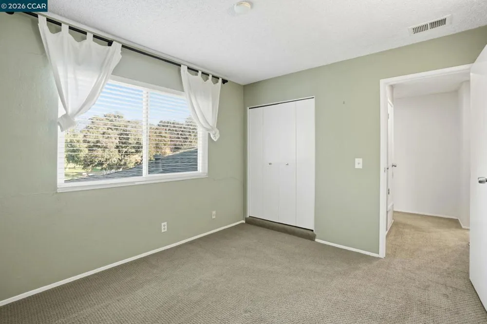 1045 Mohr Ln #B Concord, CA 94518