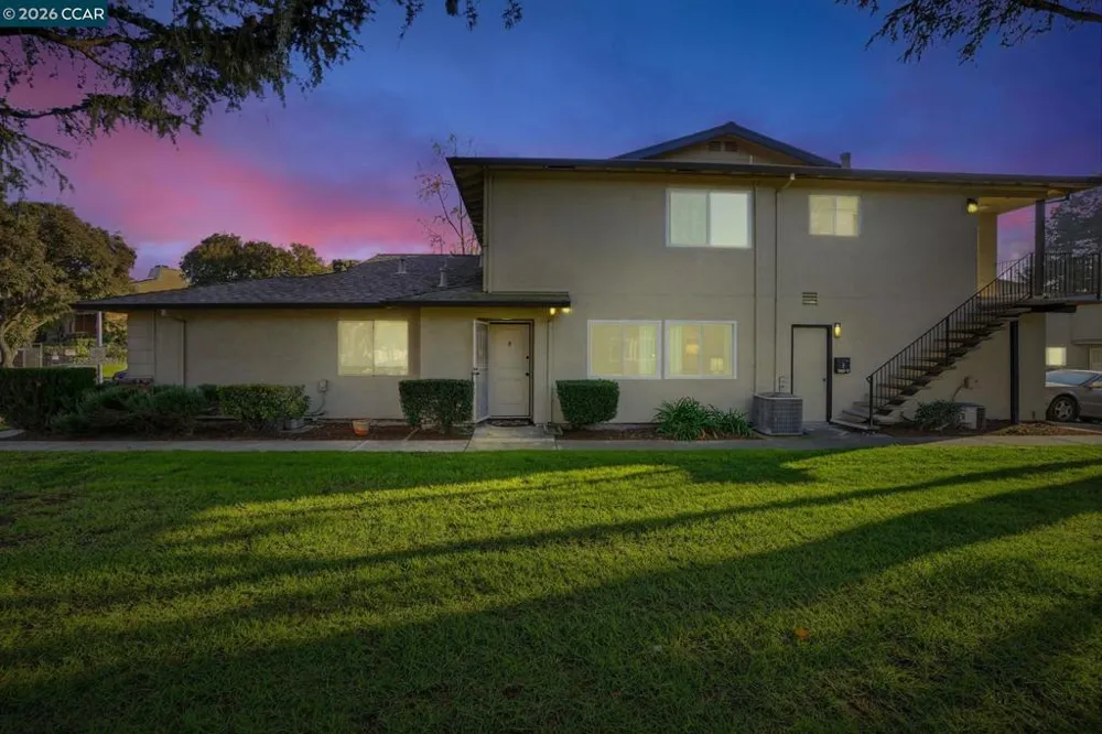 1045 Mohr Ln #B Concord, CA 94518