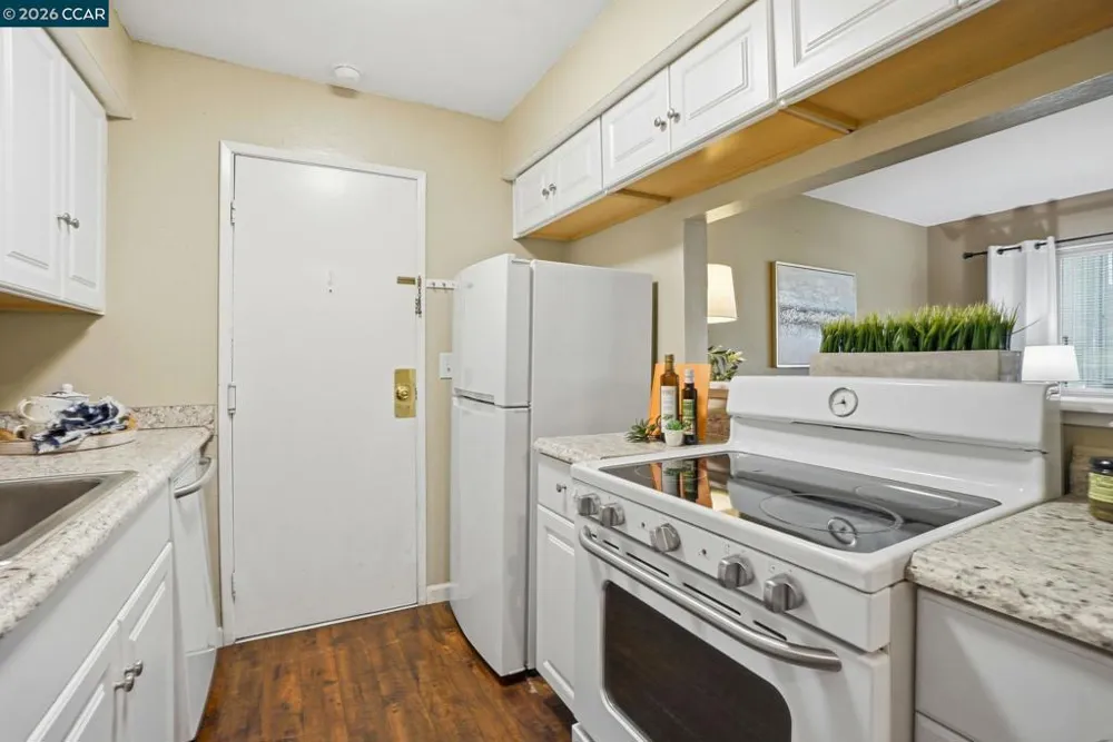 1045 Mohr Ln #B Concord, CA 94518