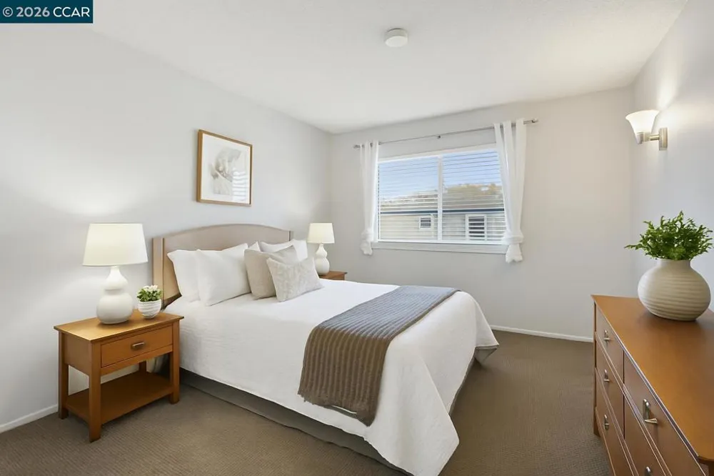 1045 Mohr Ln #B Concord, CA 94518