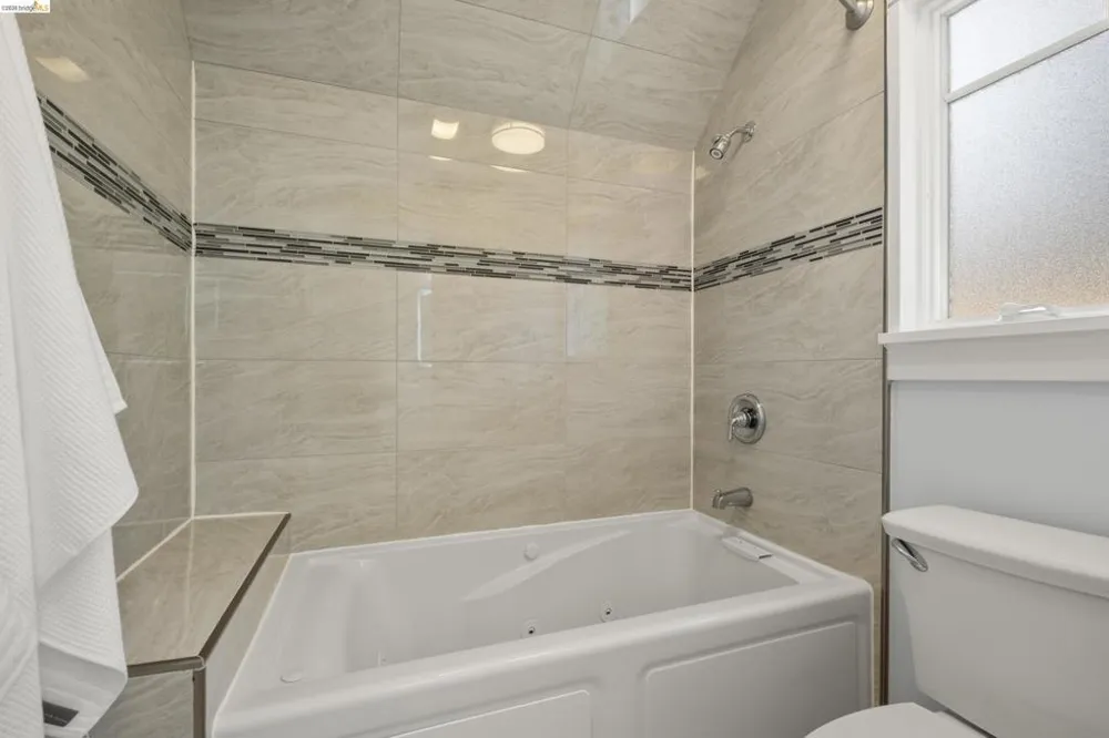 977 Regal Rd Berkeley, CA 94708