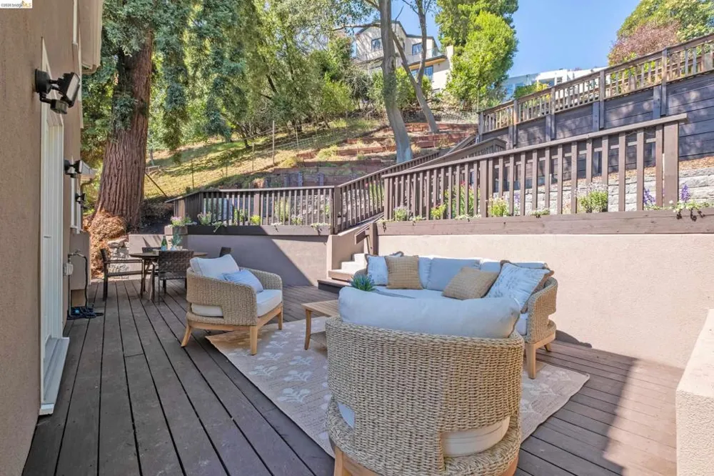 977 Regal Rd Berkeley, CA 94708