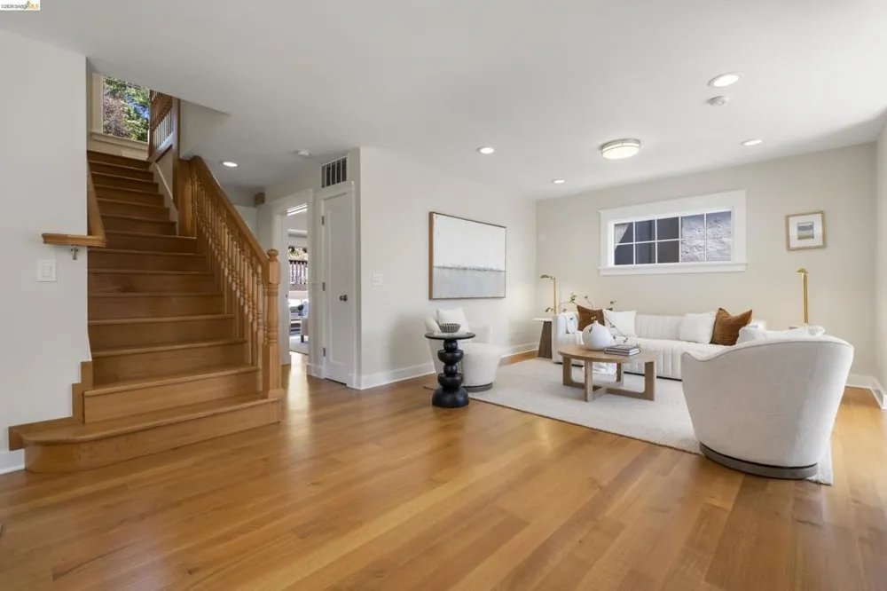 977 Regal Rd Berkeley, CA 94708