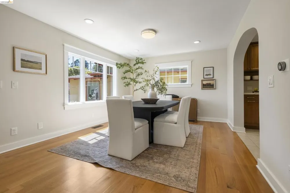 977 Regal Rd Berkeley, CA 94708