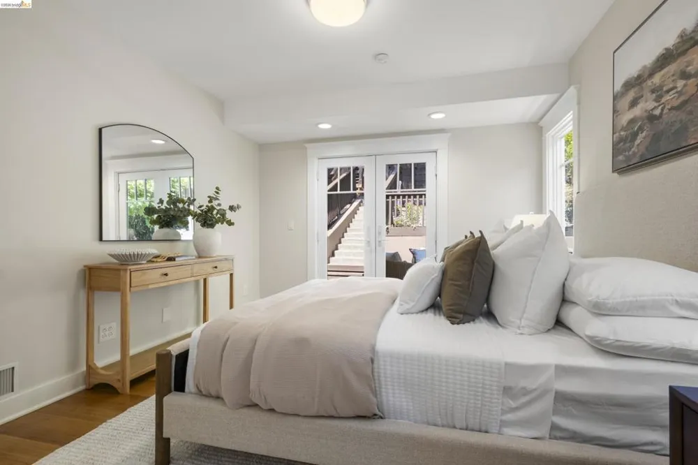 977 Regal Rd Berkeley, CA 94708