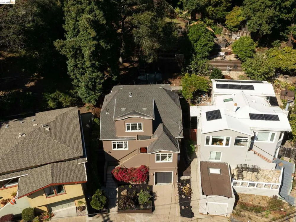 977 Regal Rd Berkeley, CA 94708