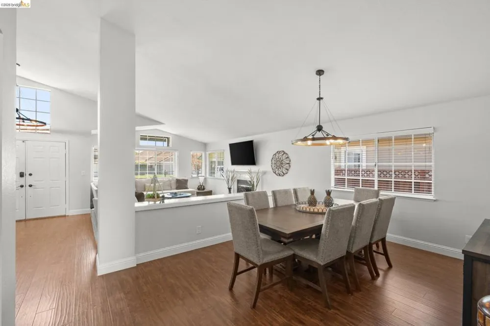 2212 Colonial Ct Discovery Bay, CA 94505