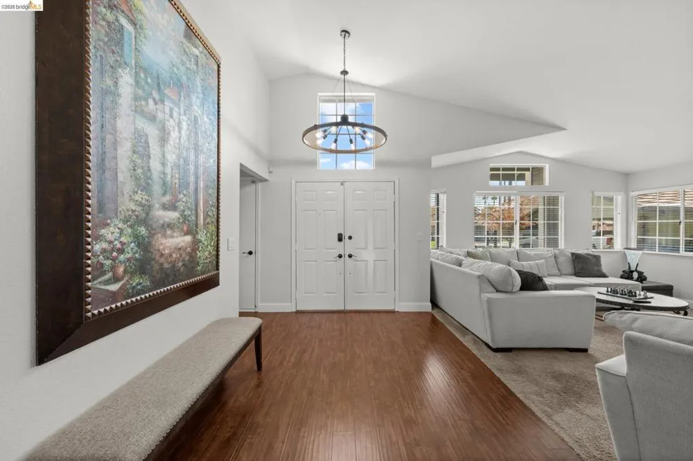 2212 Colonial Ct Discovery Bay, CA 94505