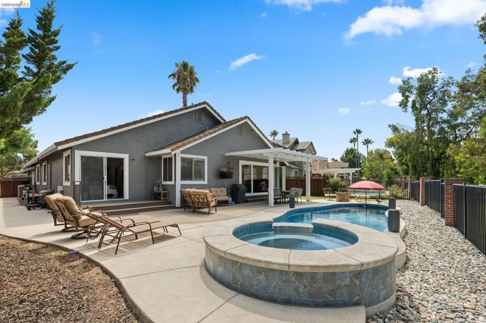 2212 Colonial Ct Discovery Bay, CA 94505