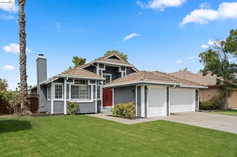 2212 Colonial Ct