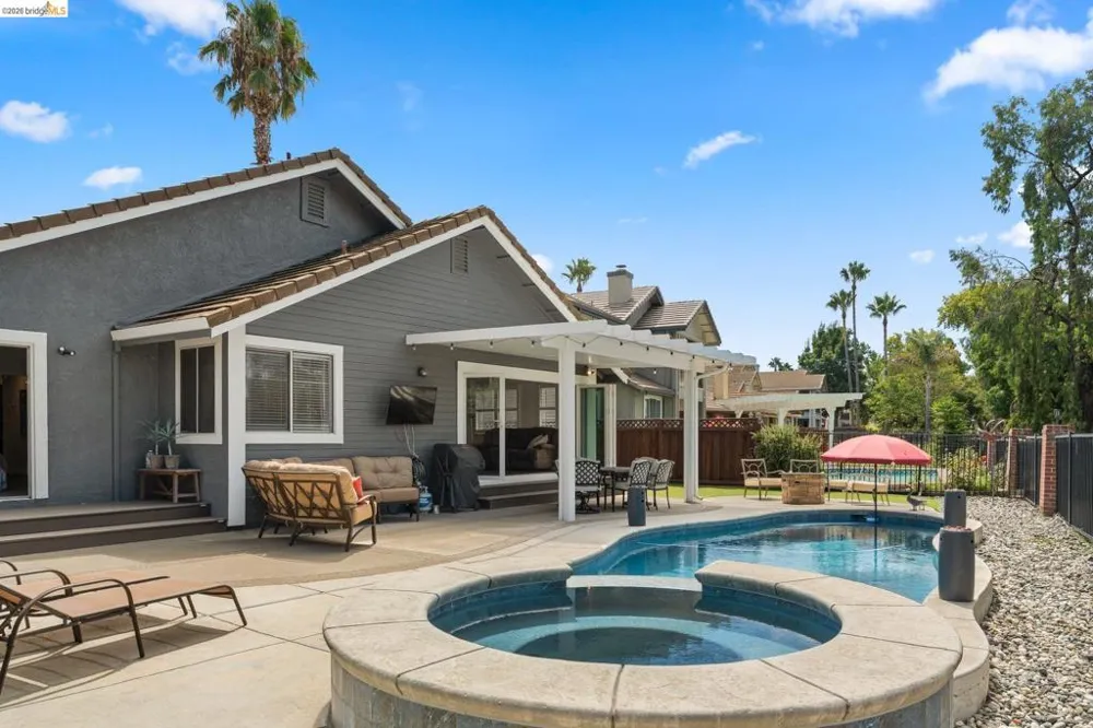 2212 Colonial Ct Discovery Bay, CA 94505