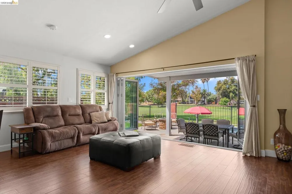 2212 Colonial Ct Discovery Bay, CA 94505