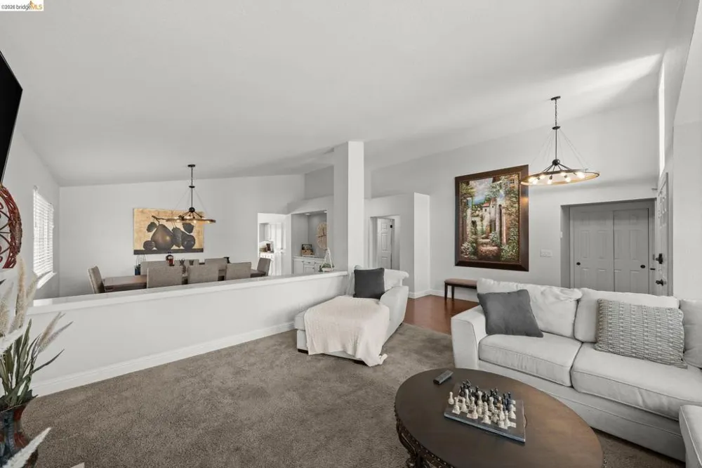 2212 Colonial Ct Discovery Bay, CA 94505