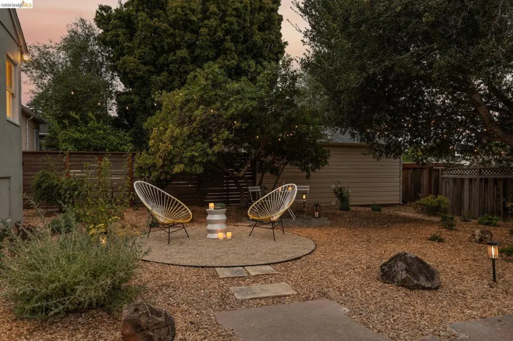 2533 Rampart St Oakland, CA 94602