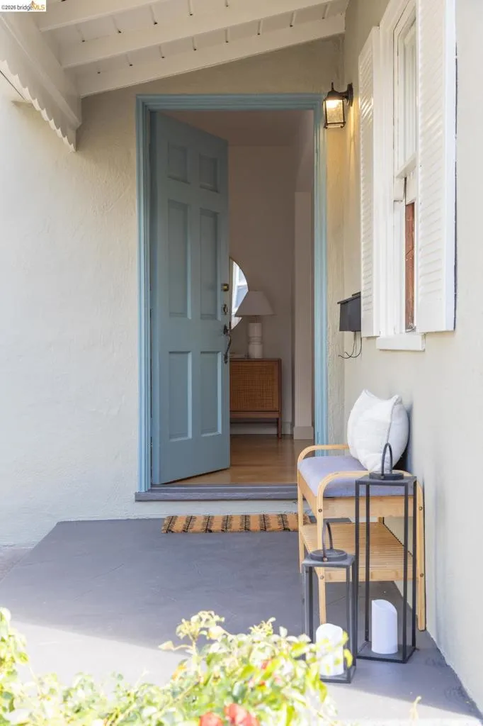 2533 Rampart St Oakland, CA 94602