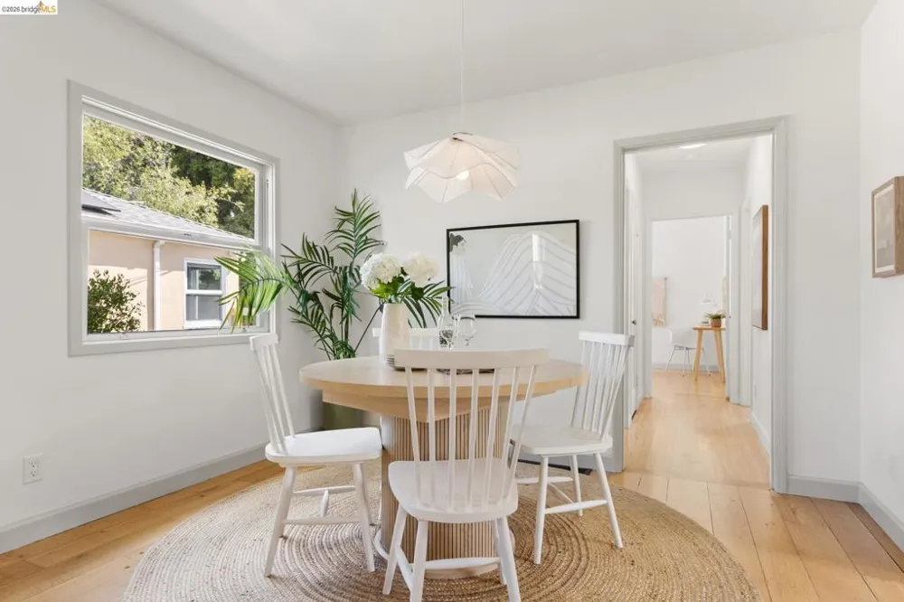 2533 Rampart St Oakland, CA 94602