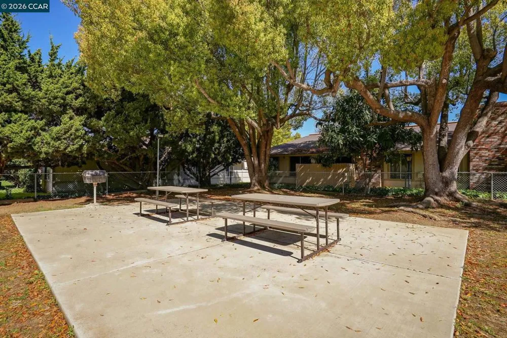 4260 Clayton Rd #11 Concord, CA 94521