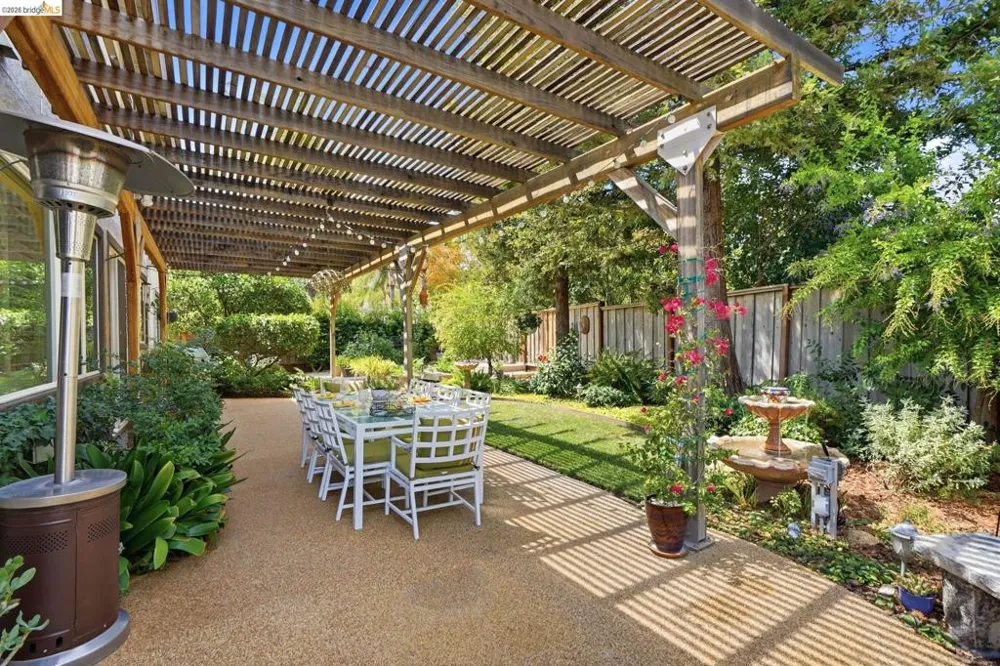 325 San Marino Ln Brentwood, CA 94513