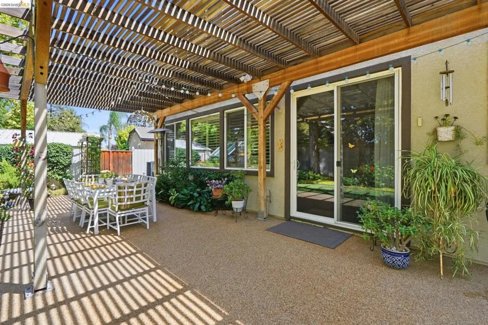 325 San Marino Ln Brentwood, CA 94513