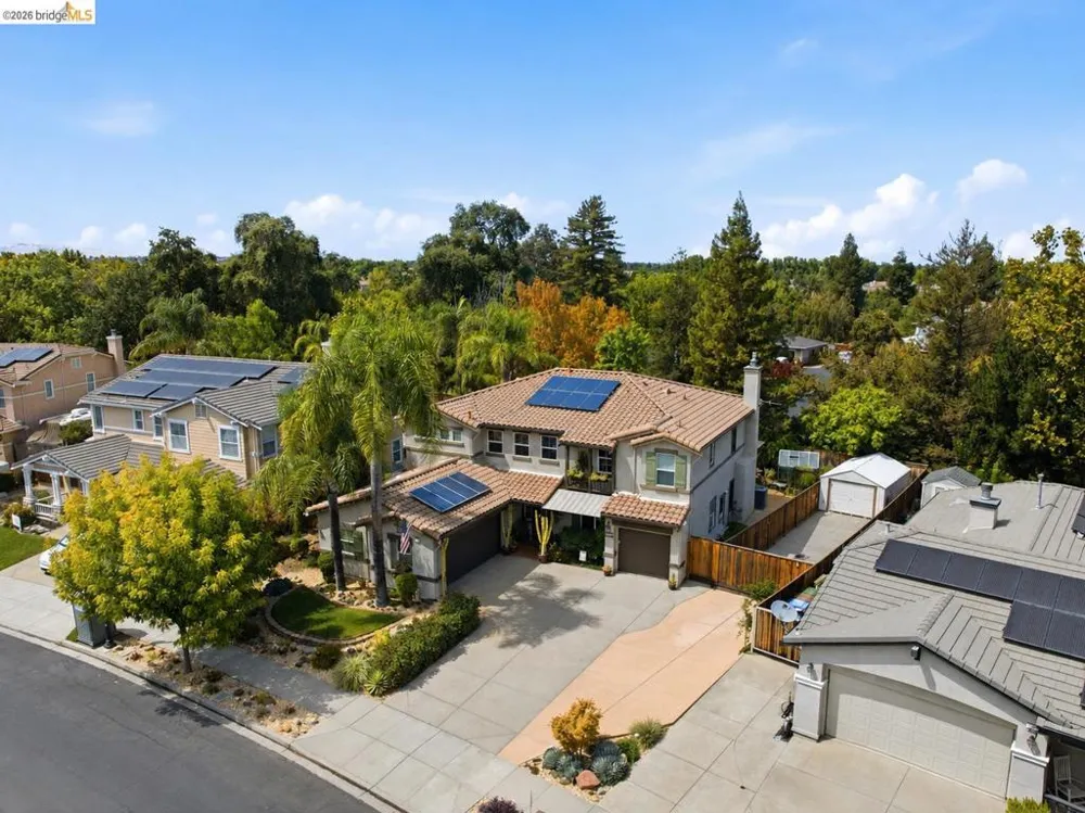 325 San Marino Ln Brentwood, CA 94513