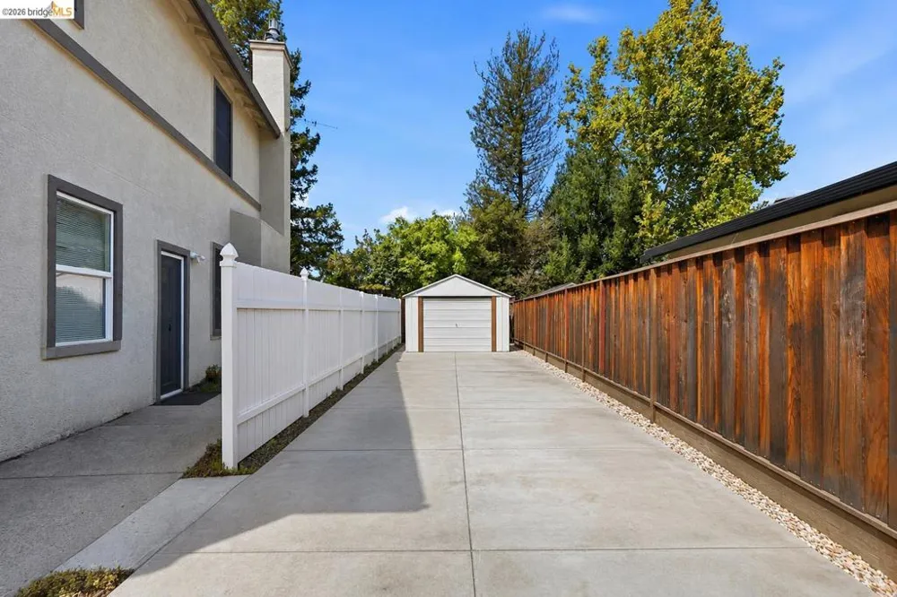 325 San Marino Ln Brentwood, CA 94513