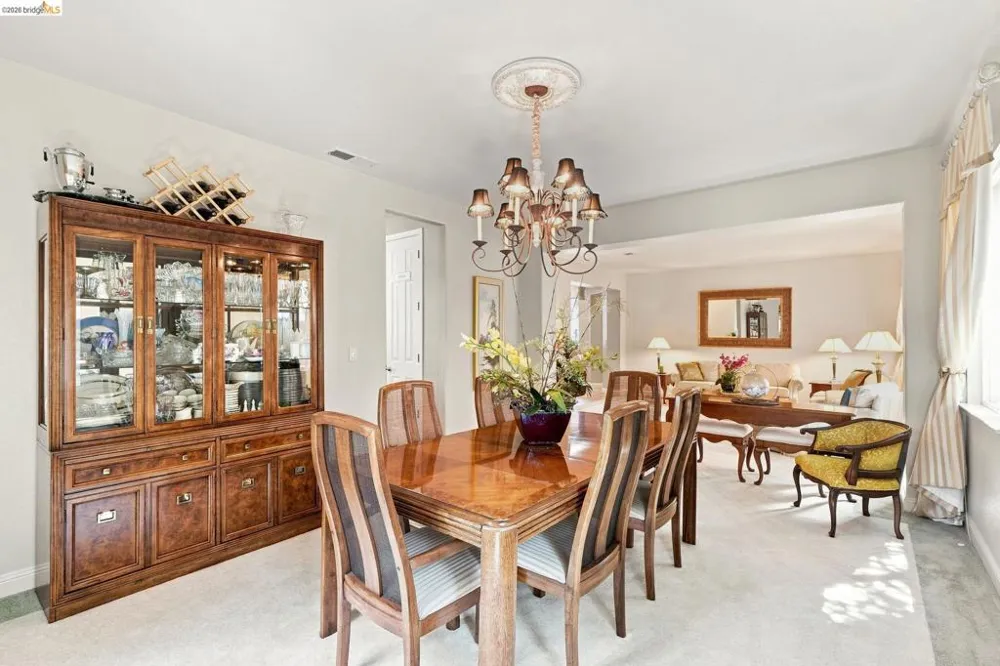 325 San Marino Ln Brentwood, CA 94513