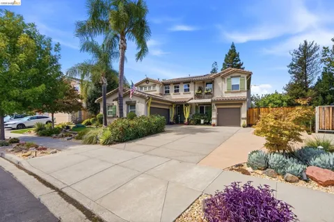 325 San Marino Ln