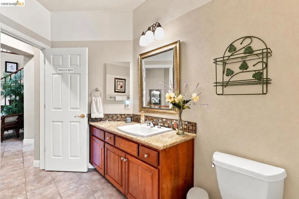 325 San Marino Ln Brentwood, CA 94513
