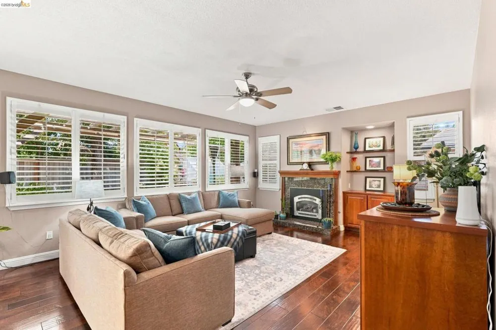 325 San Marino Ln Brentwood, CA 94513